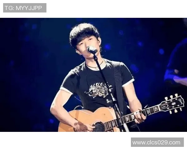 莫比莱个人原创歌曲风靡网络，网友赞不绝口！